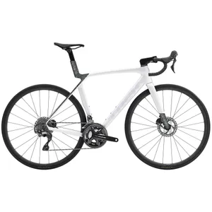 Trek Madone SL 5 Gen 8 Gloss Crystal White/Matte Deep Smoke 2026 /L, Cestný bicykel, Velikosť: M/L Trek Madone SL 5 Gen 8 Gloss Crystal White/Matte Deep Smoke 2026 /L, Cestný bicykel, Velikosť: M/L