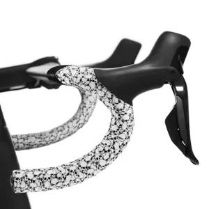 SUPACAZ omotávky - SUPER STICKY KUSH - biela/čierna SUPACAZ omotávky - SUPER STICKY KUSH - biela/čierna