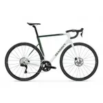 Cestný bicykel BASSO Astra disc, pop green, Sram Rival eTap AXS, 48 35, 10-36, Microtech MrLite Cestný bicykel BASSO Astra disc, pop green, Sram Rival eTap AXS, 48 35, 10-36, Microtech MrLite