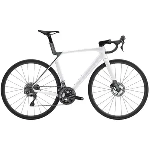 Trek Madone SL 5 Gen 8 Gloss Crystal White/Matte Deep Smoke 2026 /L, Cestný bicykel, Velikosť: M/L Trek Madone SL 5 Gen 8 Gloss Crystal White/Matte Deep Smoke 2026 /L, Cestný bicykel, Velikosť: M/L