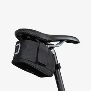 Športy > Cyklistika > Tašky, košíky a nosiče > Kapsičky pod sedlo a na rám bicykla - Taška pod sedlo Easy L 1 l čierna Športy > Cyklistika > Tašky, košíky a nosiče > Kapsičky pod sedlo a na rám bicykla - Taška pod sedlo Easy L 1 l čierna