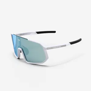 Príslušenstvo a výživa > Okuliare a ďalekohľady > Slnečné okuliare > Cyklistické slnečné okuliare - Cyklistické okuliare Taaien kat. 3 biele Príslušenstvo a výživa > Okuliare a ďalekohľady > Slnečné okuliare > Cyklistické slnečné okuliare - Cyklistické okuliare Taaien kat. 3 biele