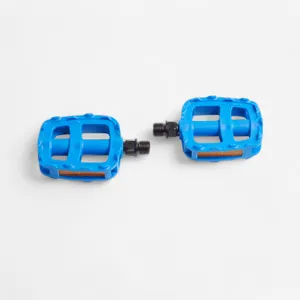Športy > Cyklistika > Servis bicyklov > Cyklistické pedále a kufre > Pedále na bicykle - Pedále 16"/20 City Squale blue Športy > Cyklistika > Servis bicyklov > Cyklistické pedále a kufre > Pedále na bicykle - Pedále 16"/20 City Squale blue