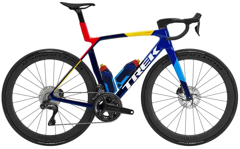 Trek Madone SLR 7 Gen 8 Team Replica 2026 , Fľaša, Velikosť: L Trek Madone SLR 7 Gen 8 Team Replica 2026 , Fľaša, Velikosť: L