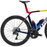 Trek Madone SLR 7 Gen 8 Team Replica 2026 , Fľaša, Velikosť: L Trek Madone SLR 7 Gen 8 Team Replica 2026 , Fľaša, Velikosť: L