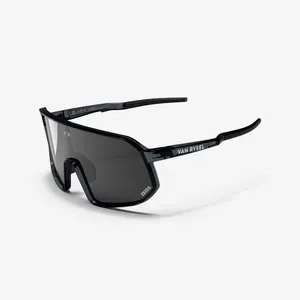 Príslušenstvo a výživa > Okuliare a ďalekohľady > Slnečné okuliare > Cyklistické slnečné okuliare - Cyklistické okuliare ROADR 900 Perf Pack Zeiss sivé priesvitné Príslušenstvo a výživa > Okuliare a ďalekohľady > Slnečné okuliare > Cyklistické slnečné okuliare - Cyklistické okuliare ROADR 900 Perf Pack Zeiss sivé priesvitné